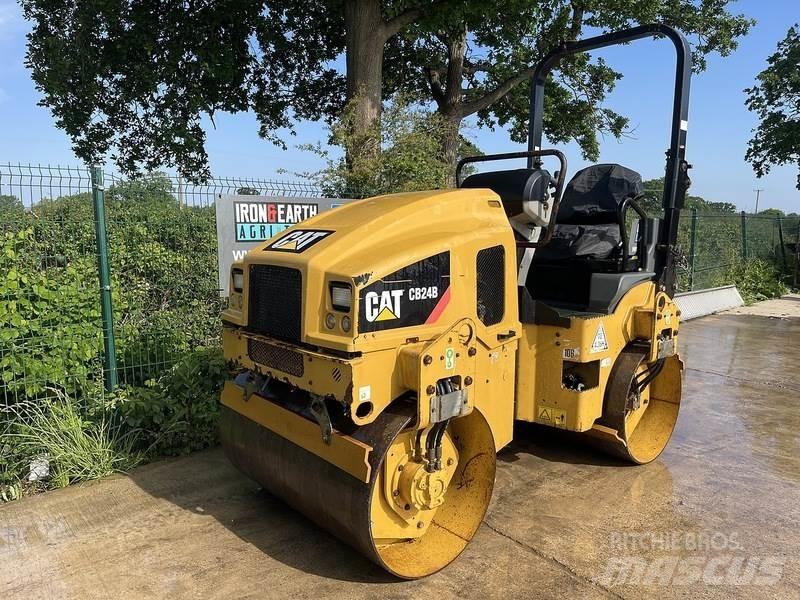 CAT CB24B Roller Porinių būgnų volai