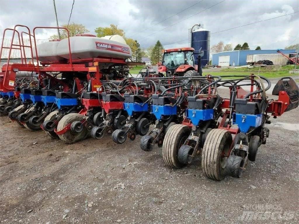 Case IH 1250 Kiti naudoti statybos komponentai