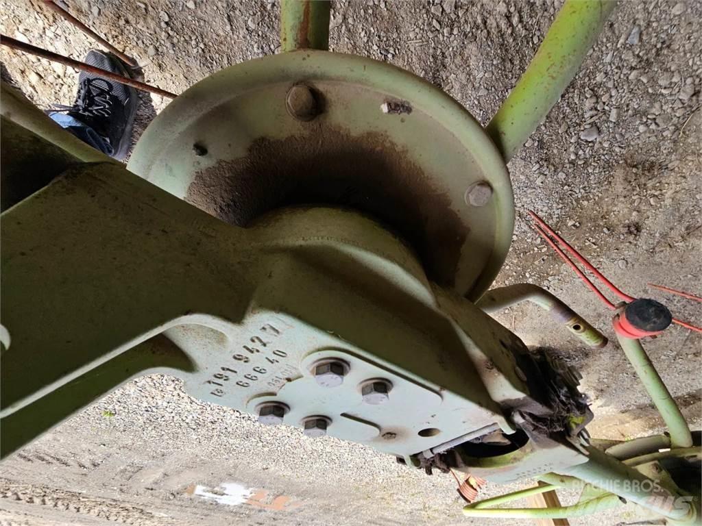 CLAAS VOLTO 750 Kiti naudoti statybos komponentai