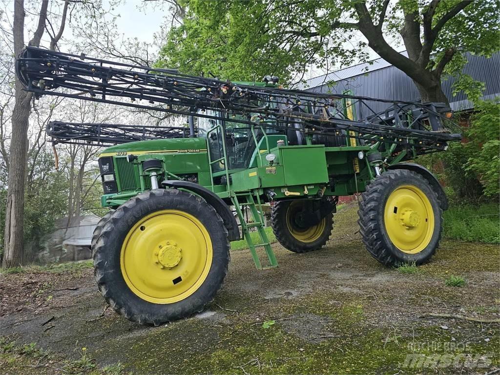 John Deere 4710 Kiti naudoti statybos komponentai
