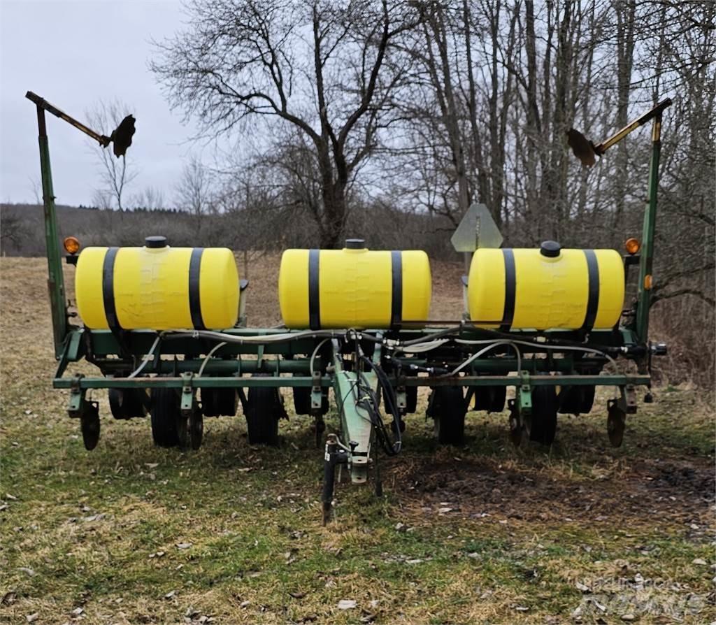 John Deere 7000 Kiti naudoti statybos komponentai
