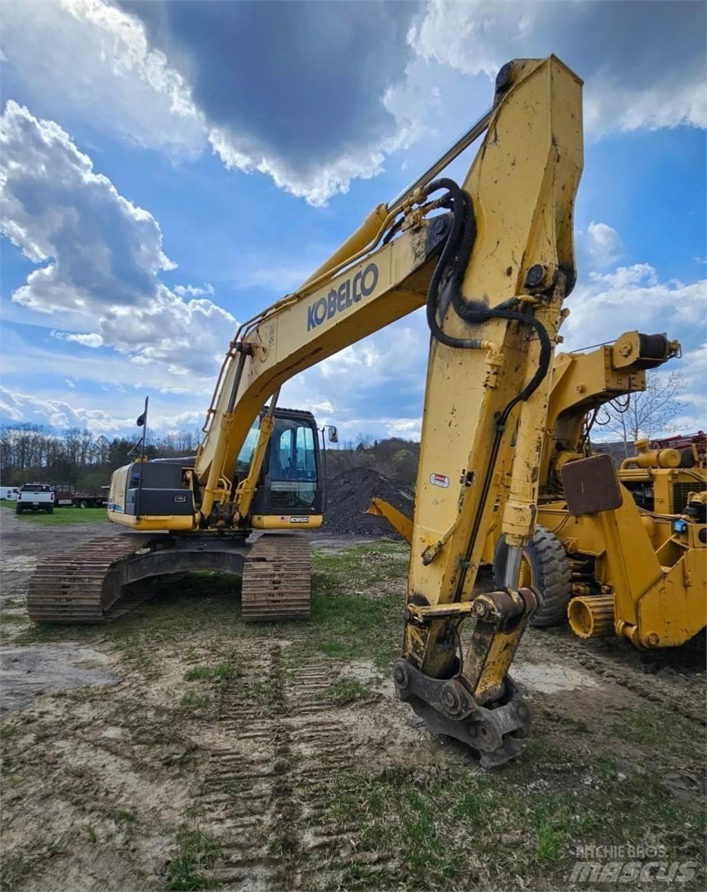 Kobelco Sk210LC Vikšriniai ekskavatoriai
