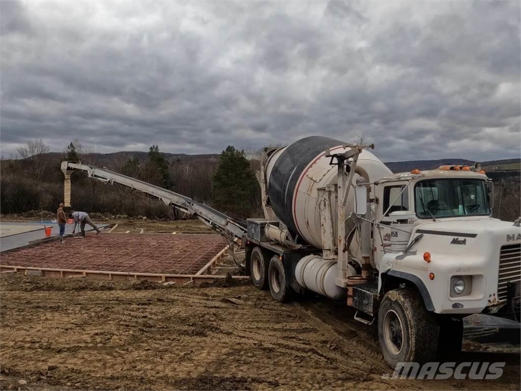 Mack DM690S Kiti naudoti statybos komponentai