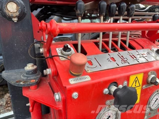 Adler B25 Statyba - Kita