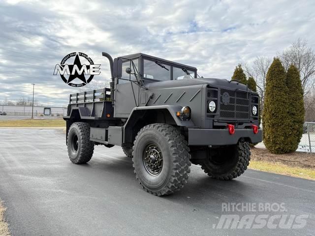  AMG M923A1 Sunkvežimiai su dengtu kėbulu