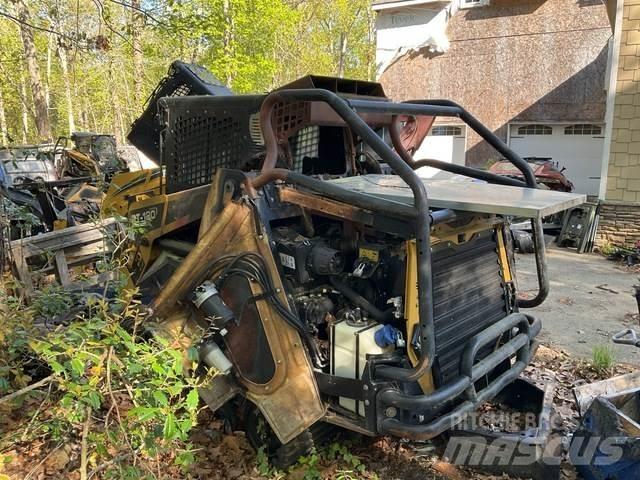ASV RT120F Krautuvai su šoniniu pasukimu