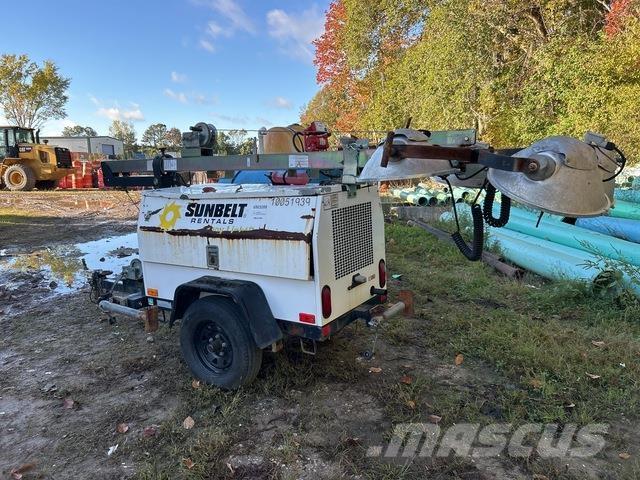 Atlas QLT M10 Apšvietimo bokšteliai