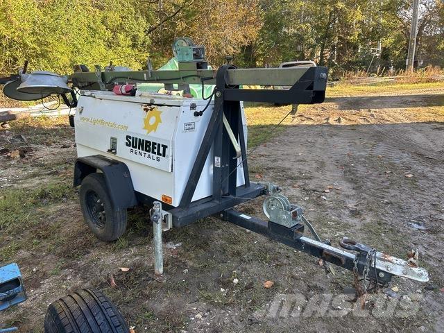 Atlas QLT M10 Apšvietimo bokšteliai