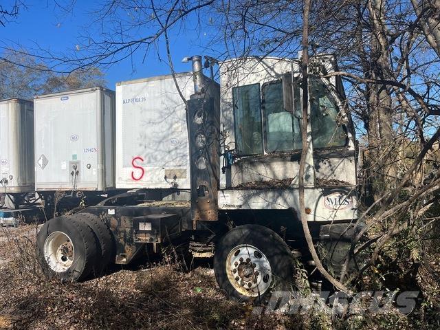 Autocar  Naudoti terminalų vilkikai