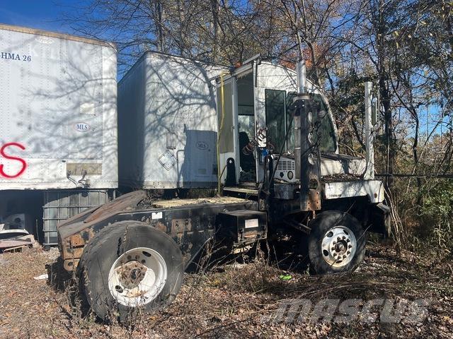 Autocar  Naudoti terminalų vilkikai