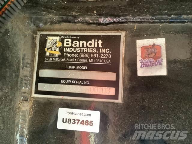 Bandit 2590 Medienos smulkintuvai