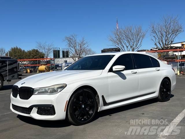 BMW 750I Lengvieji automobiliai