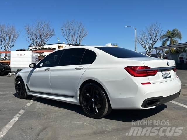 BMW 750I Lengvieji automobiliai