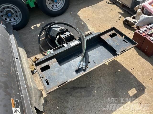 Bobcat 30C Statyba - Kita