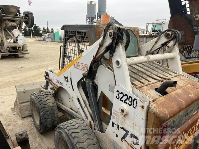 Bobcat 873 Krautuvai su šoniniu pasukimu