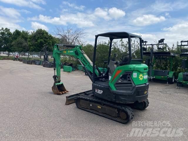 Bobcat E32 Vikšriniai ekskavatoriai