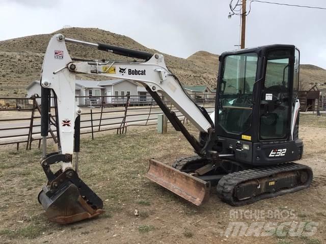 Bobcat E32i Vikšriniai ekskavatoriai