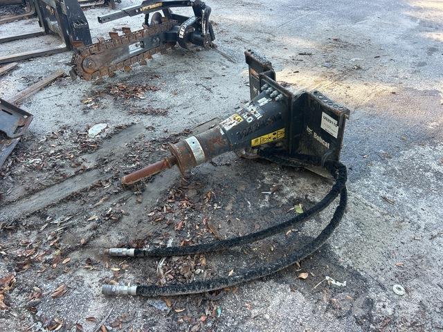 Bobcat HB680 Hidrauliniai kūjai / Trupintuvai