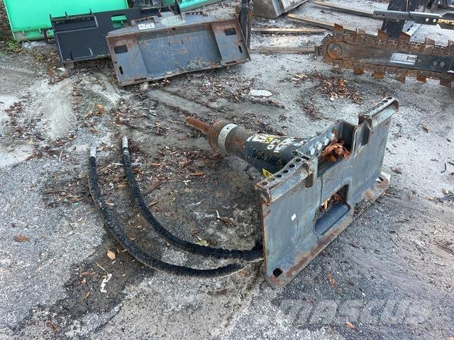 Bobcat HB680 Hidrauliniai kūjai / Trupintuvai