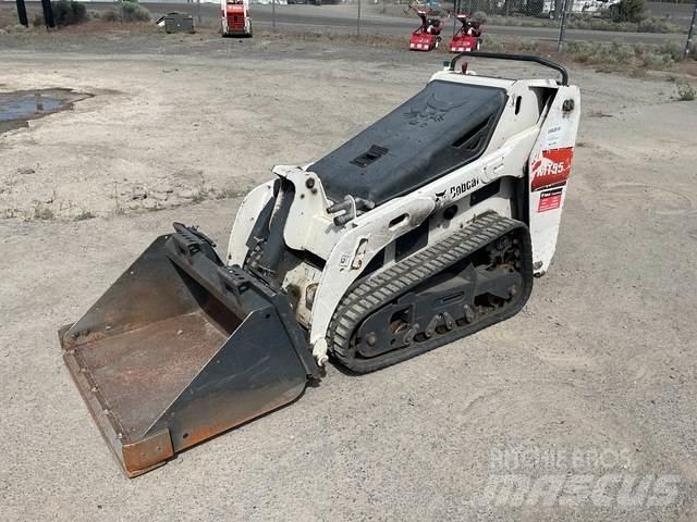Bobcat MT55 Krautuvai su šoniniu pasukimu