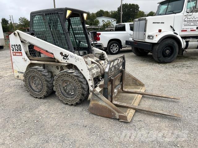 Bobcat S130 Krautuvai su šoniniu pasukimu