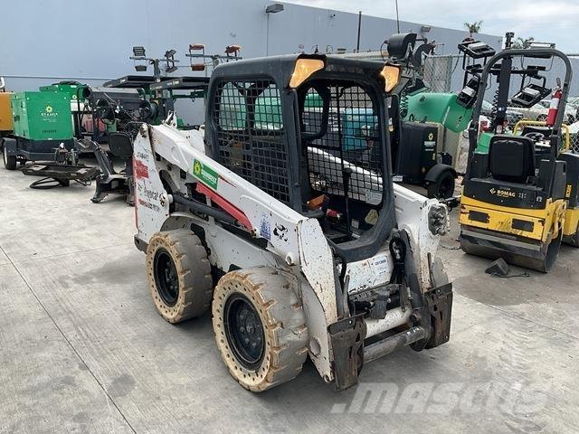 Bobcat S510 Krautuvai su šoniniu pasukimu