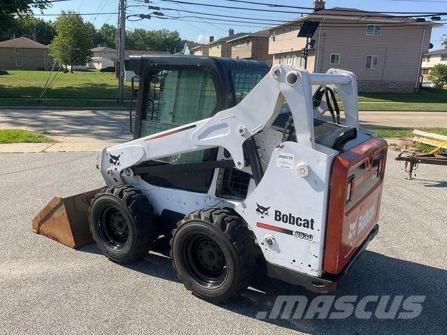 Bobcat S530 Krautuvai su šoniniu pasukimu