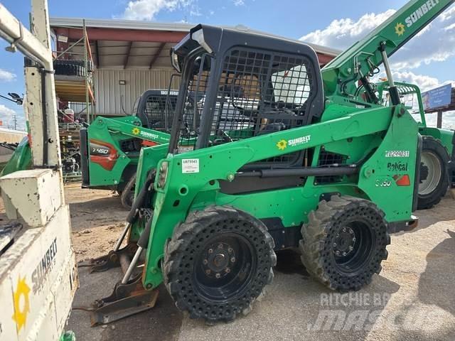 Bobcat S550 Krautuvai su šoniniu pasukimu