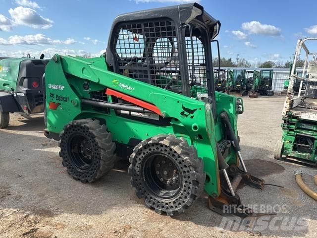 Bobcat S550 Krautuvai su šoniniu pasukimu