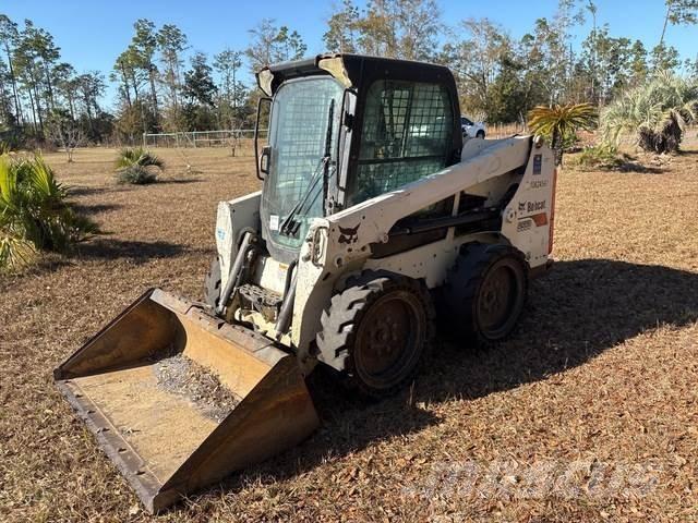 Bobcat S550 Krautuvai su šoniniu pasukimu