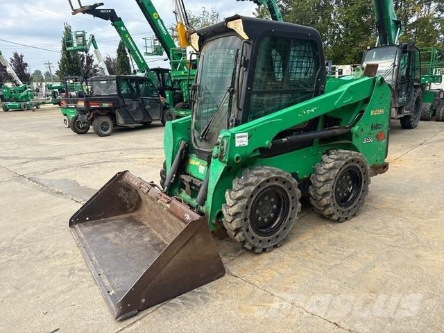 Bobcat S550 Krautuvai su šoniniu pasukimu