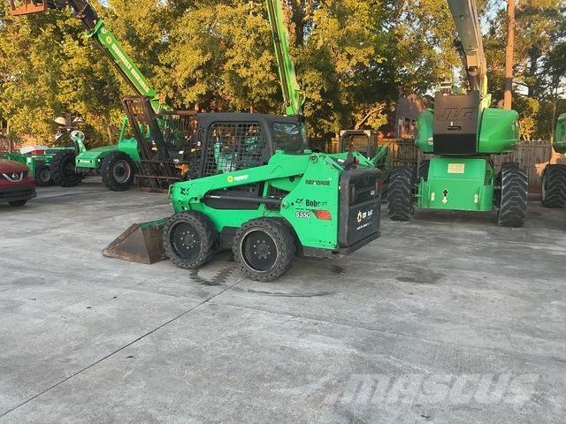 Bobcat S550 Krautuvai su šoniniu pasukimu