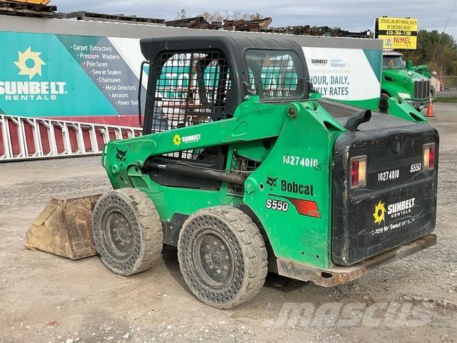 Bobcat S550 Krautuvai su šoniniu pasukimu