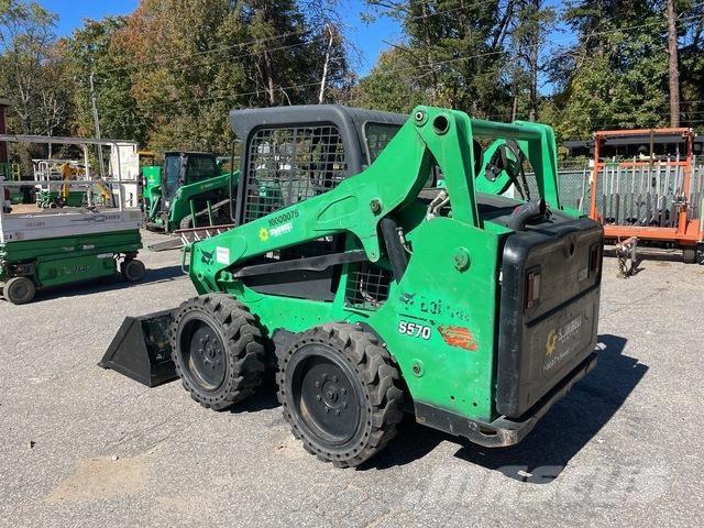 Bobcat S570 Krautuvai su šoniniu pasukimu