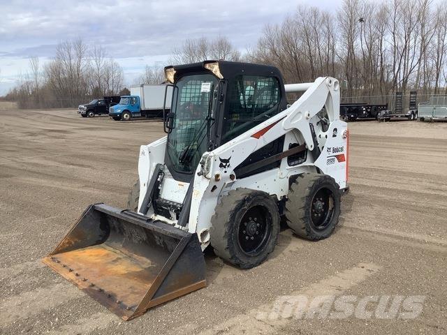 Bobcat S650 Krautuvai su šoniniu pasukimu