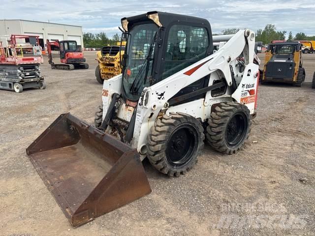 Bobcat S650 Krautuvai su šoniniu pasukimu