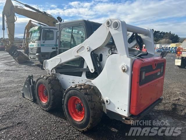 Bobcat S650 Krautuvai su šoniniu pasukimu