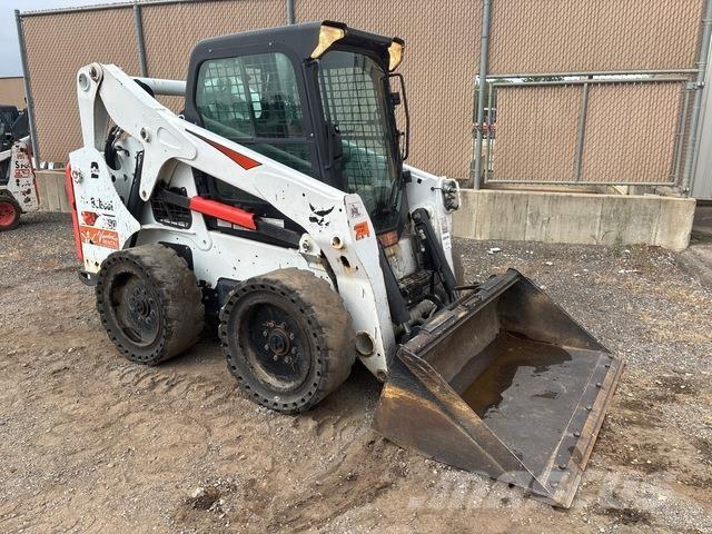 Bobcat S650 Krautuvai su šoniniu pasukimu