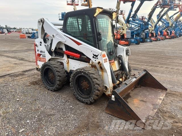 Bobcat S650 Krautuvai su šoniniu pasukimu