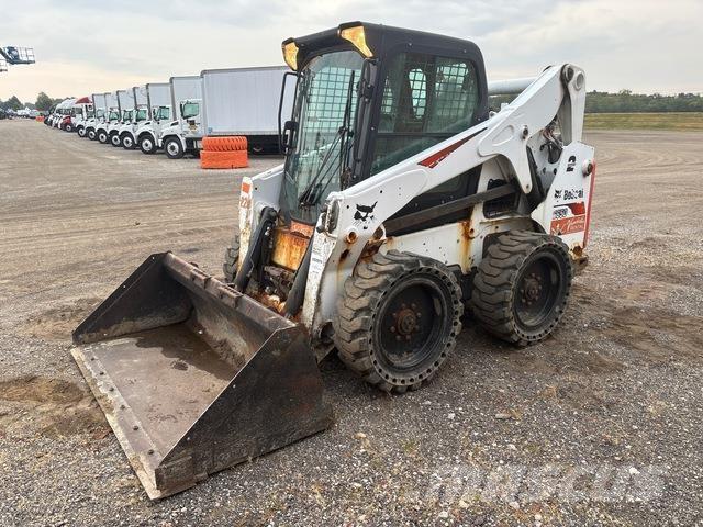 Bobcat S650 Krautuvai su šoniniu pasukimu