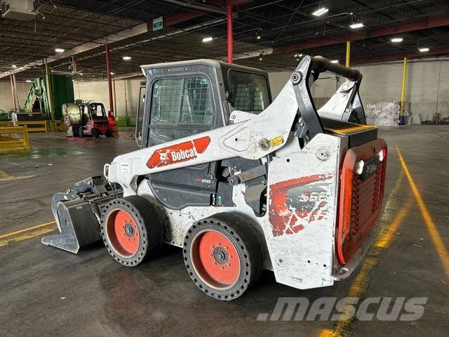Bobcat S66 Krautuvai su šoniniu pasukimu
