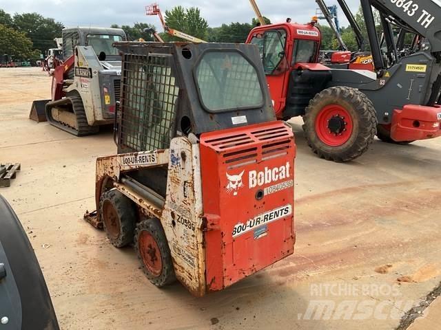 Bobcat S70 Krautuvai su šoniniu pasukimu