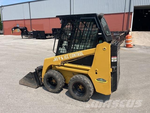 Bobcat S70 Krautuvai su šoniniu pasukimu