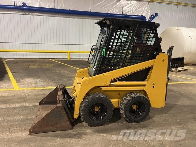 Bobcat S70 Krautuvai su šoniniu pasukimu