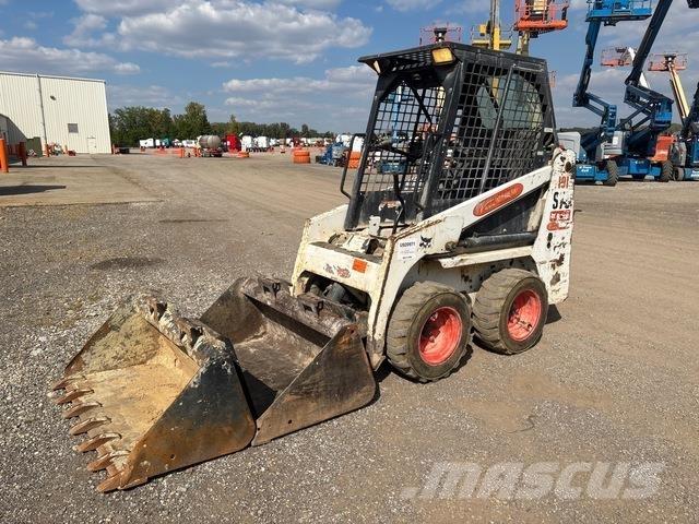 Bobcat S70 Krautuvai su šoniniu pasukimu
