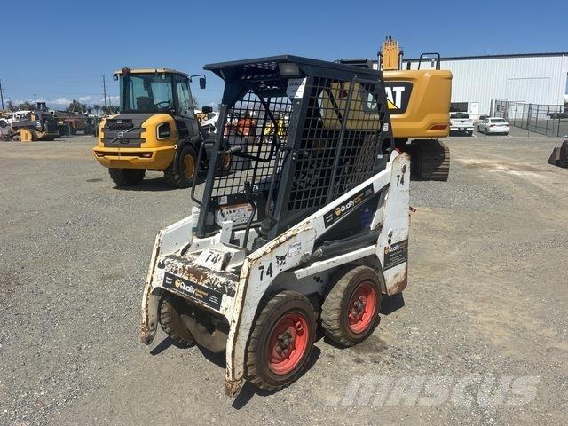 Bobcat S70 Krautuvai su šoniniu pasukimu