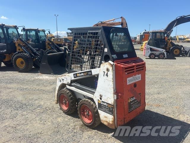Bobcat S70 Krautuvai su šoniniu pasukimu