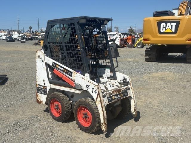 Bobcat S70 Krautuvai su šoniniu pasukimu