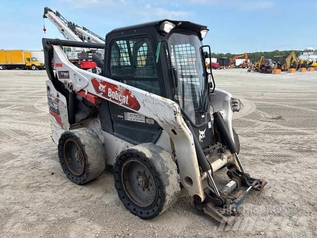 Bobcat S76 Krautuvai su šoniniu pasukimu