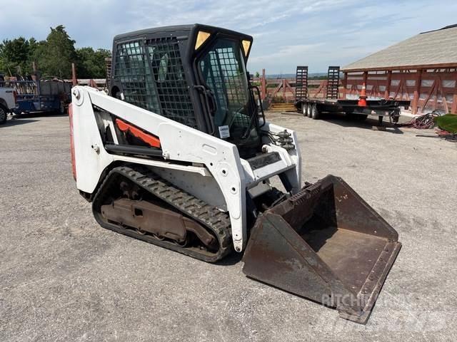 Bobcat T110 Krautuvai su šoniniu pasukimu